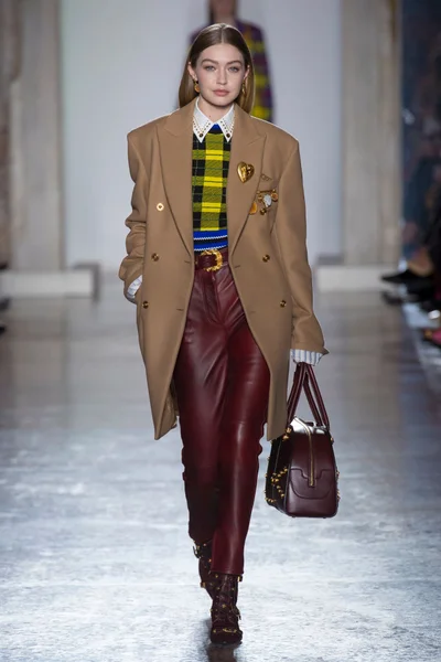 Look 5